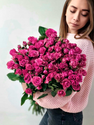 Букет №22М роза кустовая Россия Purple lrishka 25 шт