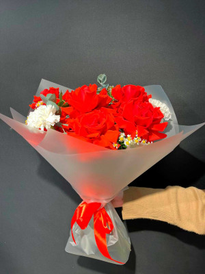 Букет «Алые грезы»