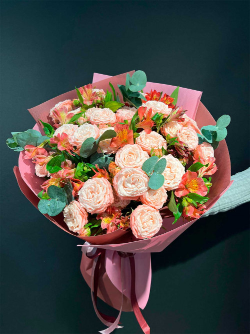 Букет №65М «Мулен руж» (роза и альстромерия)