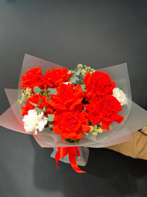Букет «Алые грезы»