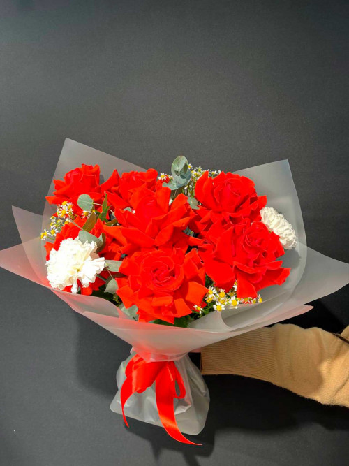 Букет «Алые грезы»